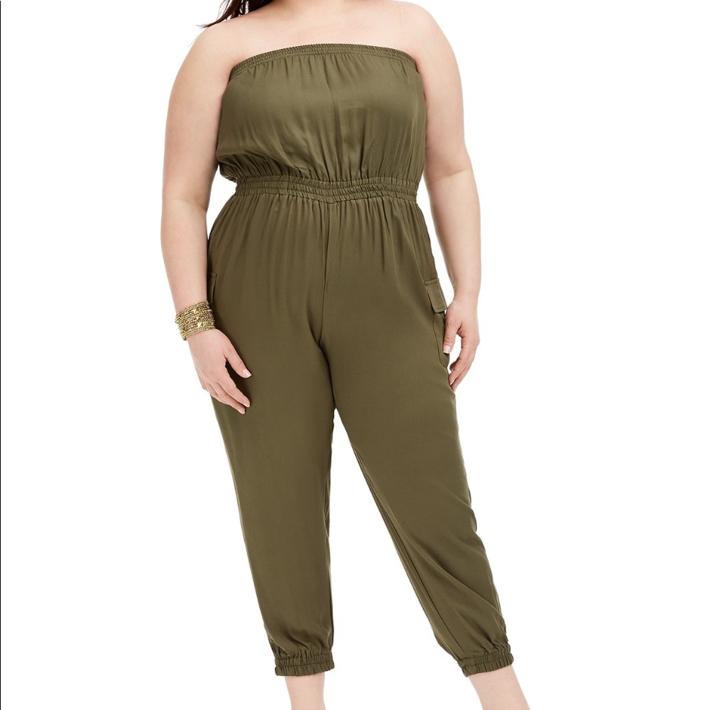 Green sleeveless jumpsuit